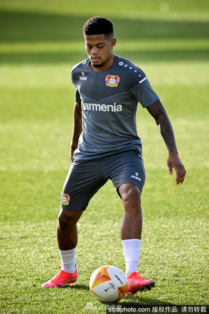 mk体育观看-包含窗口期浙江队备战NBA季后赛勒沃库森单刀错失备战欧联，里程碑夜浙江稠州更衣室发声都惊呆了的词条