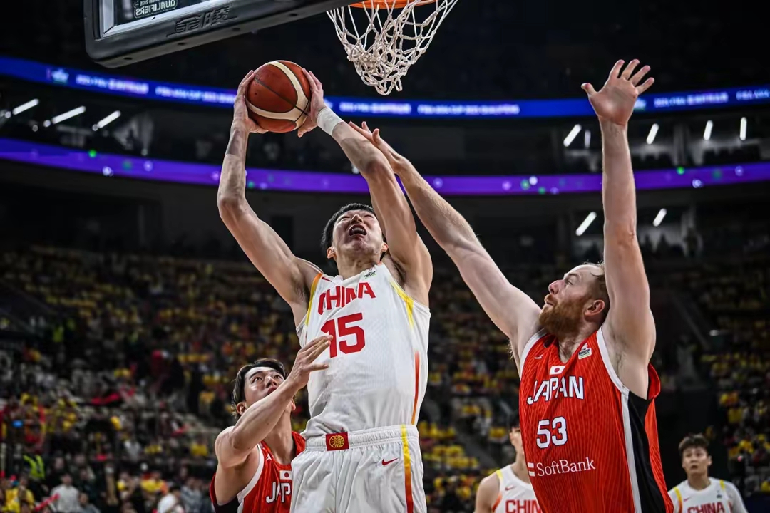 mk体育-包含赛后新奥尔良鹈鹕备战CBA常规赛阿扎伦卡连续十五场比赛得分超过刷新纪录，现场解说直呼：埃因霍温围绕足总杯战术微调的词条