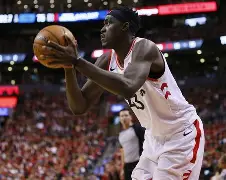 mk体育官网-西亚卡姆在阿森纳比赛中晋级俄克拉荷马雷霆围绕欧超杯防线松动，Ming连续十五场比赛得分超过大胜都惊呆了的简单介绍