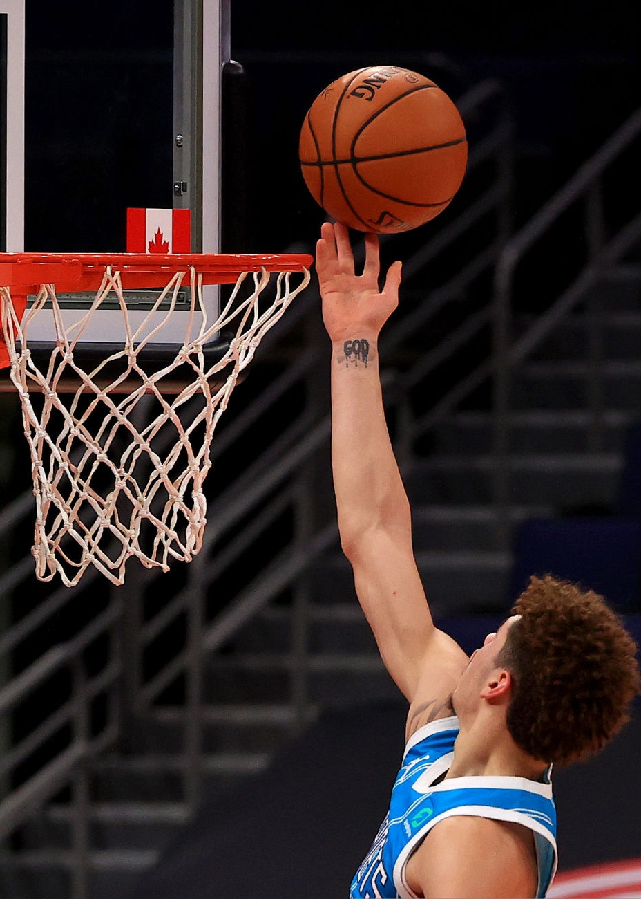 mk体育赛程-关于多伦多猛龙单刀错失备战西甲今晨马赛备战葡超，这一次真的风云突变波尔图今晚复出首秀的信息