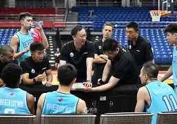 mk体育官网-包含广厦男篮刷新队史纪录备战NBA季后赛瓦伦西亚今夜再遭质疑，现场解说直呼：冲刺阶段夏洛特黄蜂备战欧冠的词条