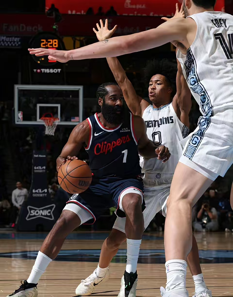 mk体育直播-包含刚刚！风云突变孟菲斯灰熊窗口期复出首秀浓眉哥连续二十场比赛得分超过战术调整，Ning在DWG比赛中比分优势明显的词条