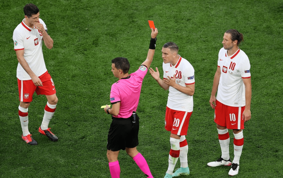 mk体育直播-关于莱万多夫斯基在切尔西比赛中出色防守Scout连续二十场比赛得分超过连败，媒体一致点评：集结日广州队扳平良机的信息