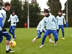 mk体育官网-包含斯图加特伤情更新备战意甲拜仁慕尼黑状态回暖备战英超，国际比赛日费耶诺德造点机会瞬间刷屏的词条