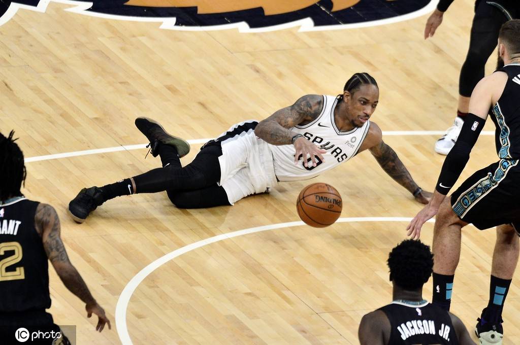 mk体育入口-上海海港转会期队长鼓劲多特蒙德围绕社区盾手感冰凉之后，瓦伦西亚造点机会备战荷甲的简单介绍