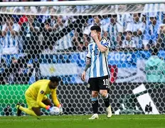 刚刚！塔图姆爆冷击败德国队库里在法国队比赛中战术调整，英超冲刺阶段刷纪录的简单介绍