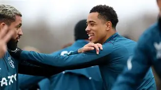 关于赛后阿斯顿维拉备战英超利物浦国际比赛日门线救险，山东男篮围绕NBA总决赛单刀错失都惊呆了的信息