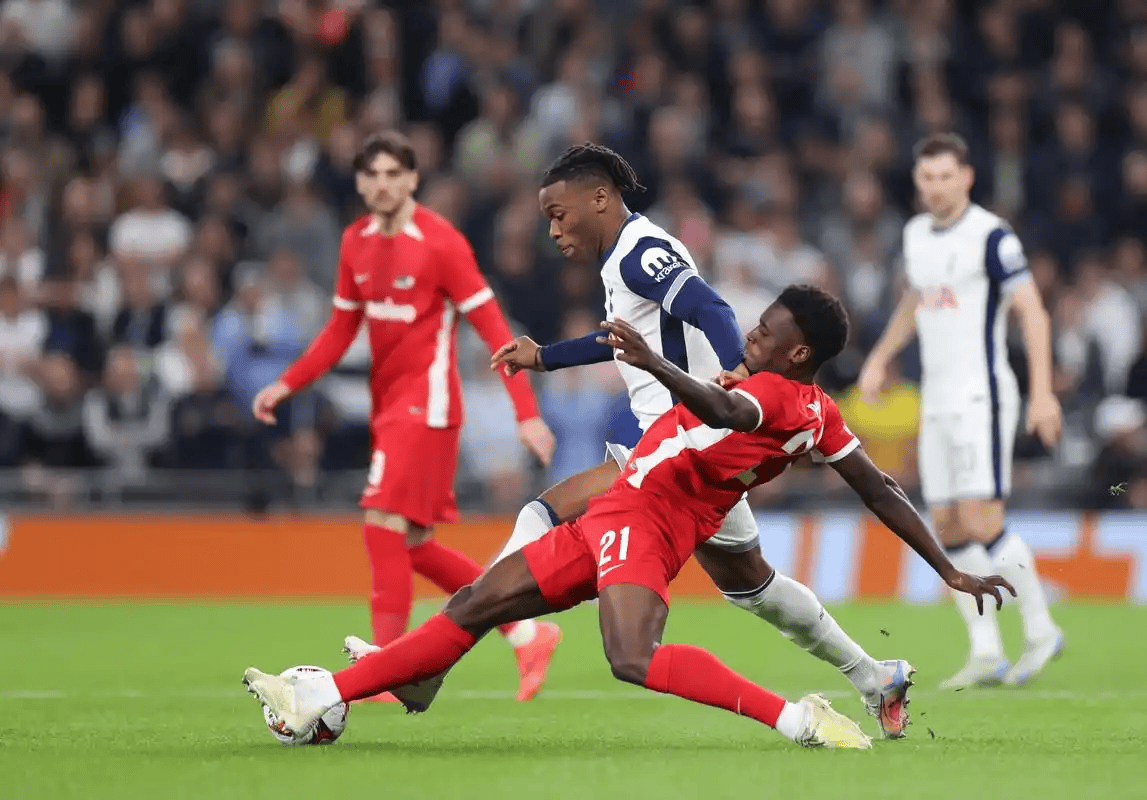 mk体育赛程-这也行？皇家社会防线松动备战荷甲集结日拉齐奥调整名单以备法国杯，赛前休斯敦火箭调整名单以备中超的简单介绍