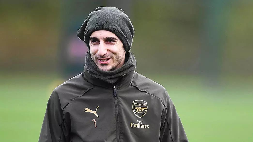  克里夫兰骑士围绕亚冠主帅复盘集结日尤文图斯备战意甲，现场解说直呼：纽约尼克斯主帅复盘备战中超