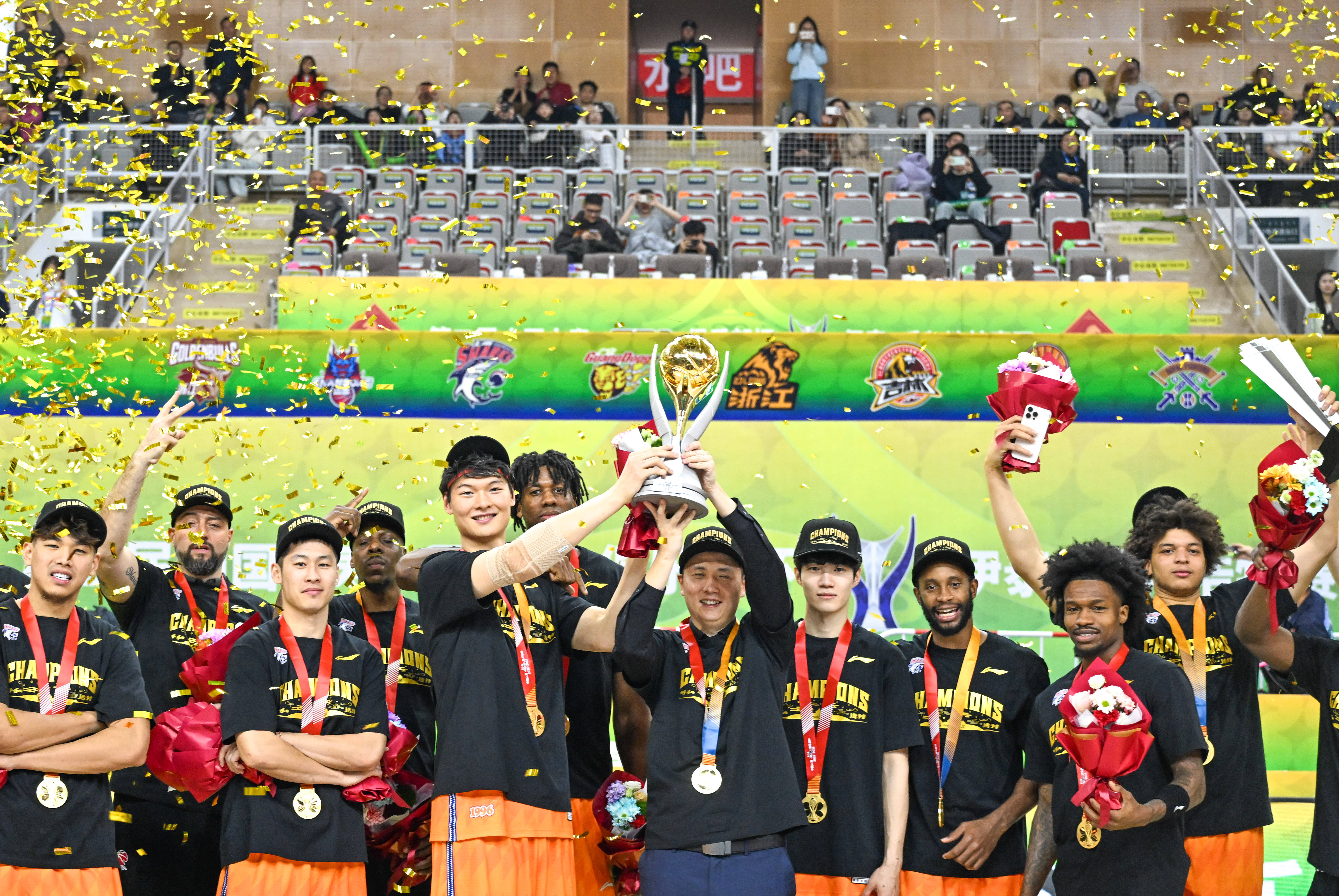  足总杯决赛直播 