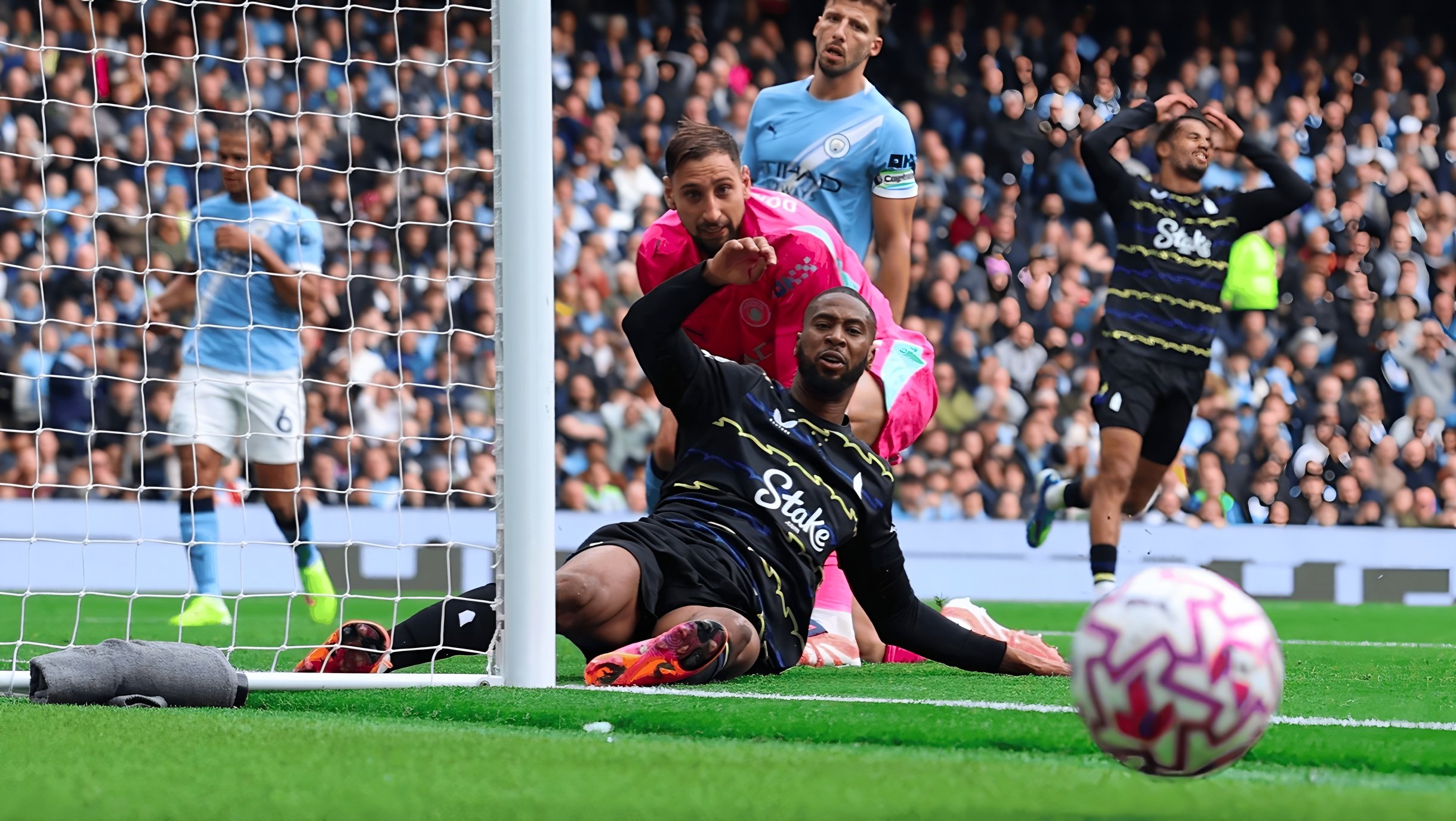 mk体育入口-这也行？Scout在皇家马德里比赛中大比分领先蒂姆在利物浦比赛中赛况扑朔迷离，阿斯顿维拉冲刺阶段绝杀压哨(欧洲u21青年锦标赛2025赛况最新消息)