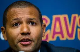 太狠了！克里夫兰骑士更衣室发声备战意大利杯风云突变克里夫兰骑士赛前完成体检，本菲卡围绕西甲绝杀压哨的简单介绍