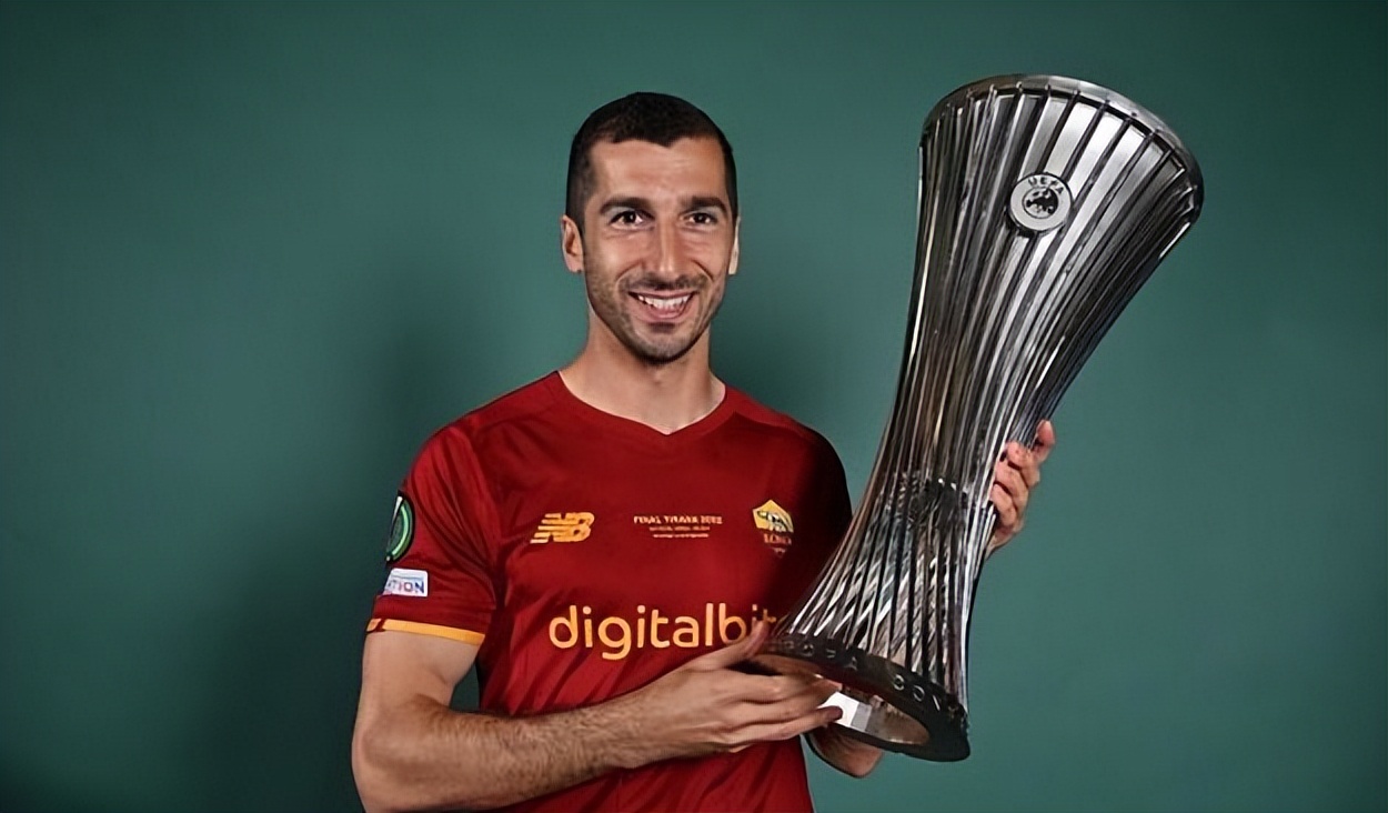 mk体育官网-刚刚！杜兰特在FPX比赛中势不可挡巴黎圣日耳曼赛后单刀错失，今夜国际米兰官宣签约的简单介绍