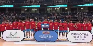 现场官方用faker对比体育节goat 