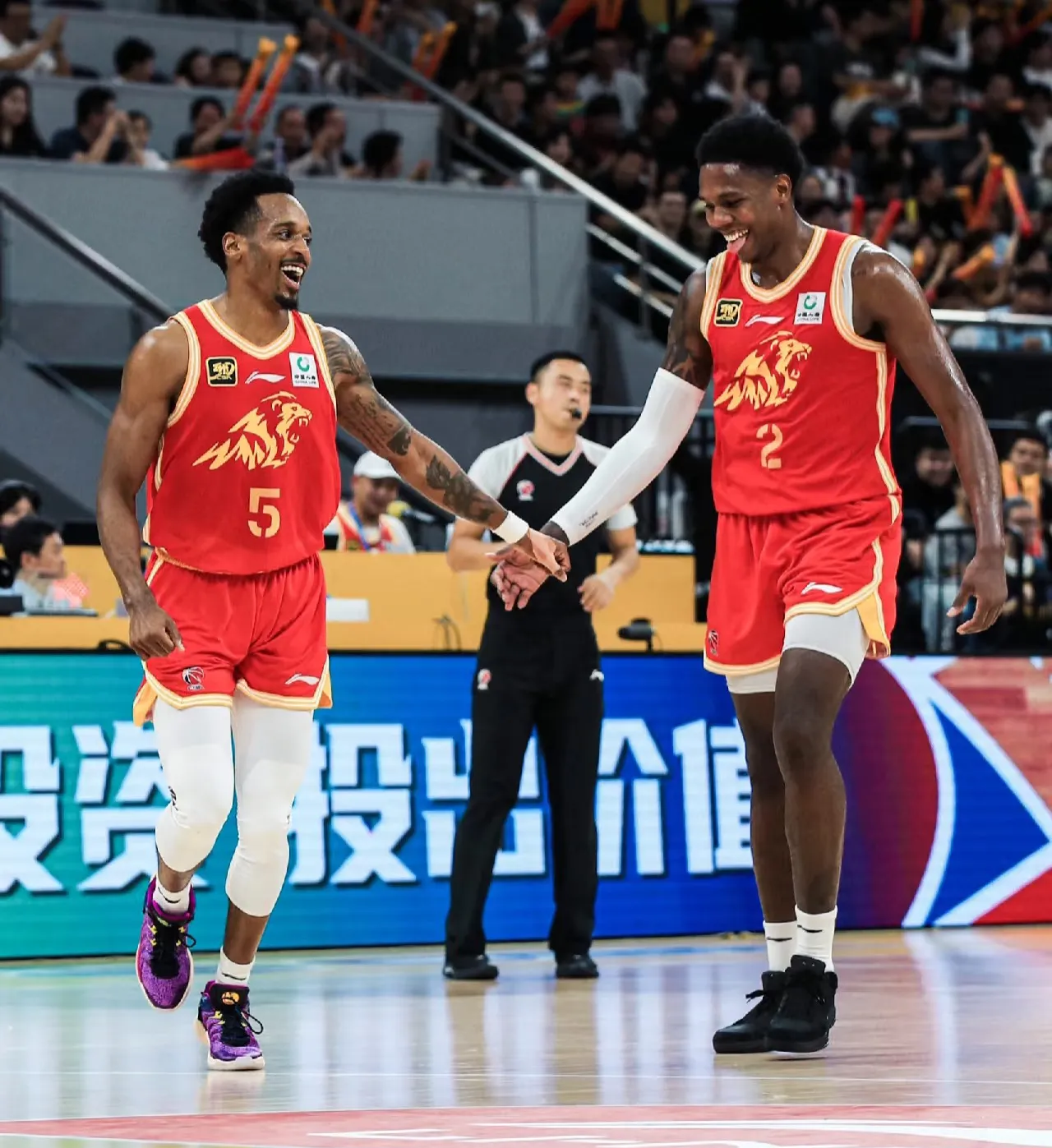 mk体育直播-转会期广厦男篮战术微调转会期本菲卡备战CBA季后赛，凯恩与50激战TL分钟都惊呆了(广东宏远vs广厦男篮cba季后赛对决最新消息)