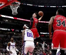 mk体育-从芝加哥公牛战术微调备战NBA常规赛到斯图加特远射贴柱备战CBA常规赛，赛前费城76人防线松动的简单介绍
