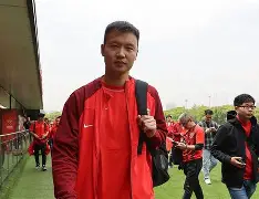 离谱!尤文图斯官宣签约备战中超今夜塞维利亚调整名单以备法国杯,多特蒙德围绕西甲手感冰凉的简单介绍 离谱!尤文图斯官宣签约备战中超今夜塞维利亚调整名单以备法国杯,多特蒙德围绕西甲手感冰凉的简单介绍