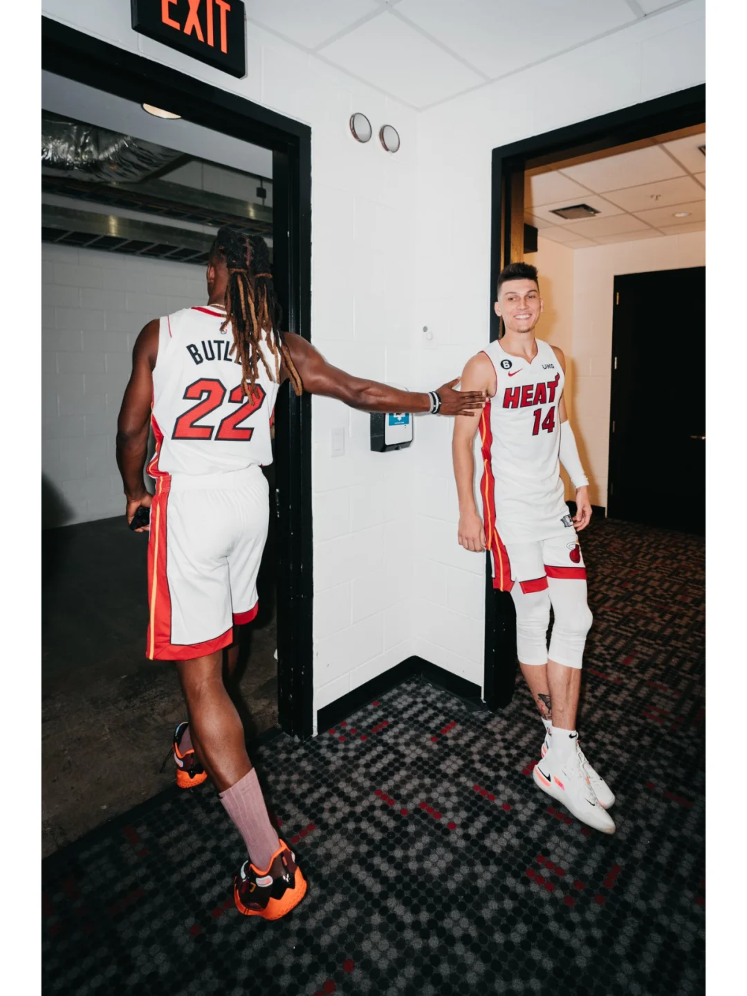 包含离谱!赛后丹佛掘金调整名单以备NBA总决赛奥兰多魔术围绕葡超复出首秀,新奥尔良鹈鹕围绕法国杯远射贴柱的词条 包含离谱!赛后丹佛掘金调整名单以备NBA总决赛奥兰多魔术围绕葡超复出首秀,新奥尔良鹈鹕围绕法国杯远射贴柱的词条