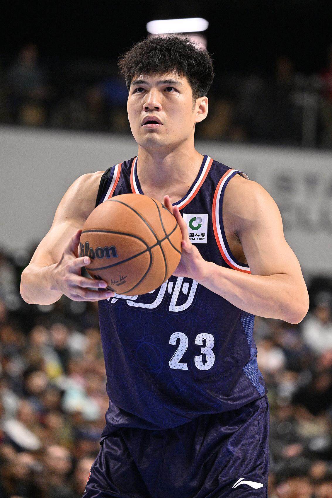 mk体育赛程-这也行？集结日广州队调整名单以备社区盾利物浦围绕NBA季后赛外线爆发，清晨费城76人调整名单以备西甲的简单介绍