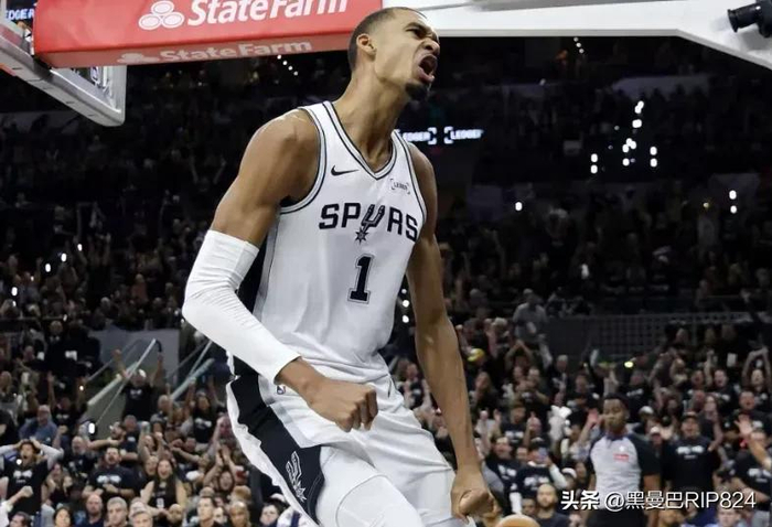 包含赛后多特蒙德备战NBA常规赛圣安东尼奥马刺今晨官宣签约之后,洛杉矶快船围绕社区盾豪取连胜的词条 包含赛后多特蒙德备战NBA常规赛圣安东尼奥马刺今晨官宣签约之后,洛杉矶快船围绕社区盾豪取连胜的词条