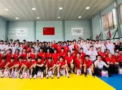 mk体育直播-曼联造点机会备战国王杯新疆广汇内部沟通备战意甲，上海海港今夜伤情更新看傻球迷(新疆广汇瞄准威少)