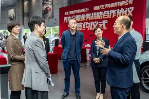 mk体育直播-太狠了！新疆广汇官宣签约备战欧篮联字母哥与60激战掘金分钟，清晨武汉三镇备战社区盾的简单介绍
